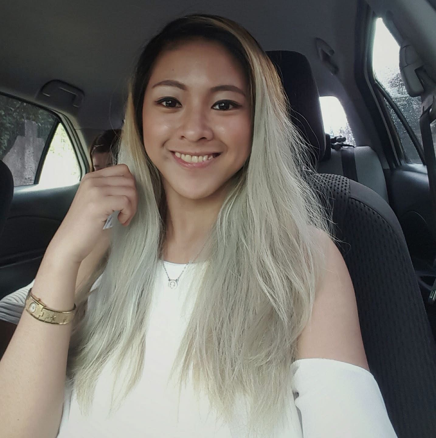 Pholy social media manager